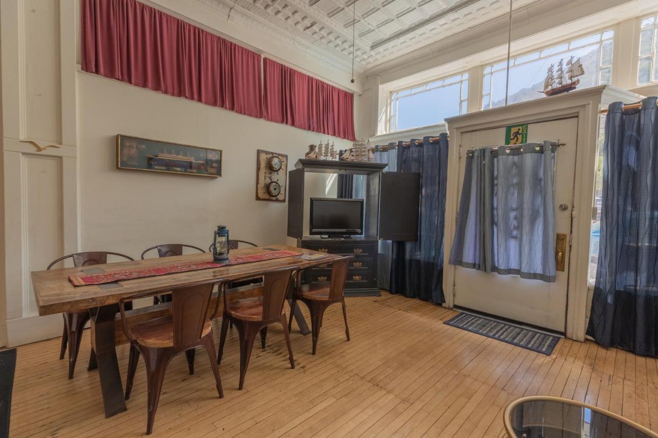Bisbee Grand Hotel Buitenkant foto