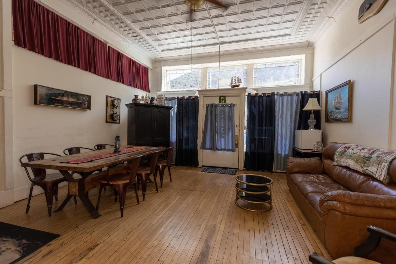 Bisbee Grand Hotel Buitenkant foto